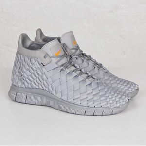 Nike Inneva Woven Mid SP